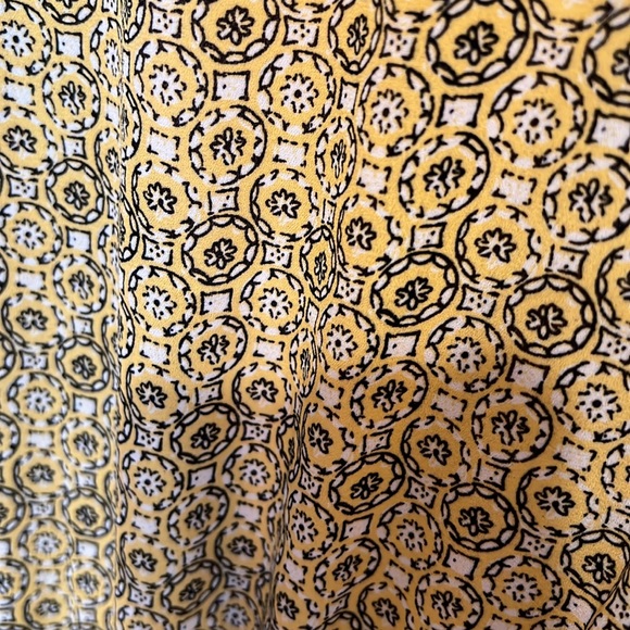 Max Studio flirty floral blouse with elastic waist and tie size small - Picture 9 of 9